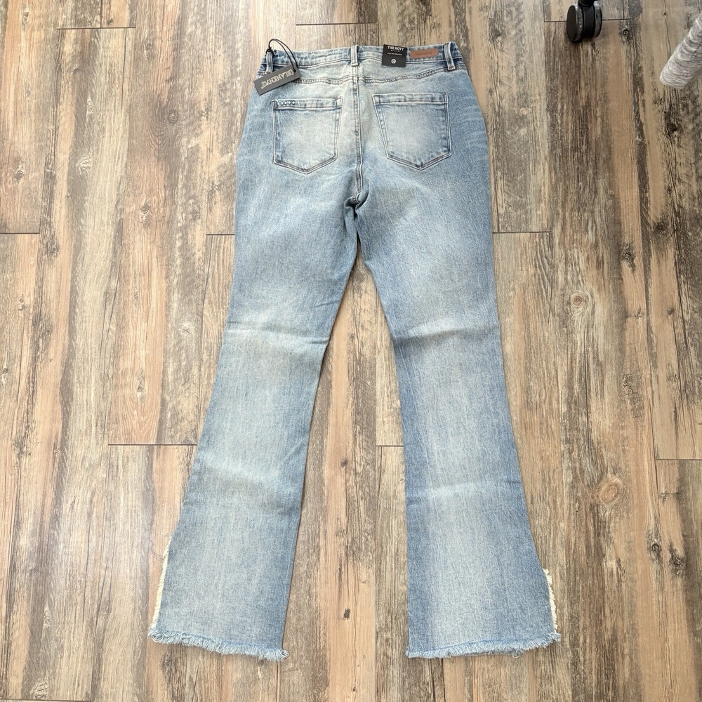NEW BLANKNYC Jeans Womens 28 Hoyt High-Rise Mini Flare 29x33 - Picture 2 of 16